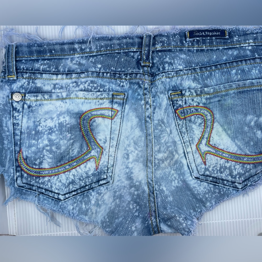 Rock & Republic size 27. Upcycled denim shorts - Picture 3 of 9